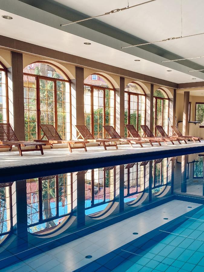 Hotel Konradowka Wellness & Spa - 300 Metrow Do Centrum Карпач Экстерьер фото